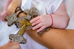 Ce mai puternică rugăciune care se rostește de Înălțarea Sfintei Cruci: Aceasta îndeplinește orice dorință Ce mai puternică rugăciune care se rostește de Înălțarea Sfintei Cruci: Aceasta îndeplinește orice dorință